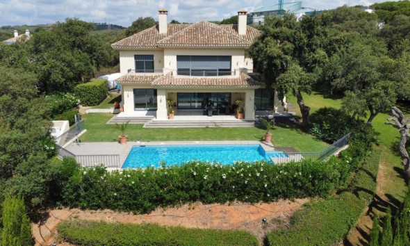 Villa  - Nouvelle construction - San Roque - San Roque