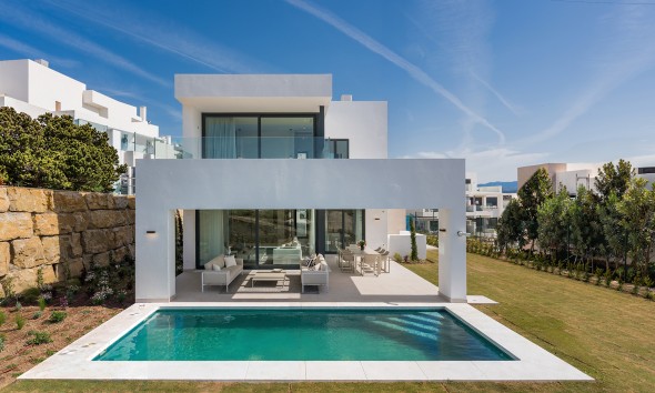Villa - Obra nueva - Estepona - Estepona