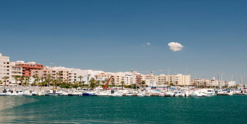 Garrucha : côte, port et propriétés en Almería