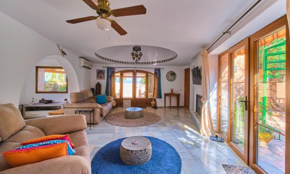 Resale - Villa - Turre