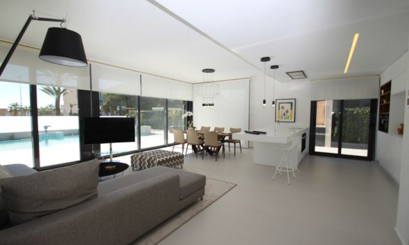 New Build - Villa / Semi-detached Villa - San Miguel de Salinas