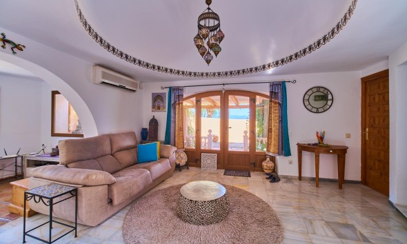 Resale - Villa - Turre