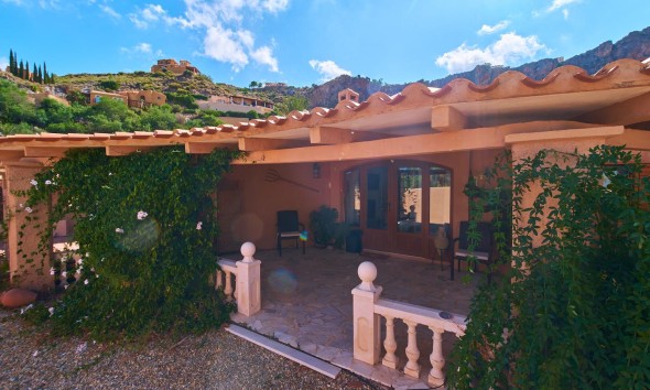 Resale - Villa - Turre