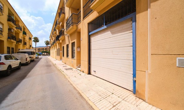 Resale - Parking - Turre