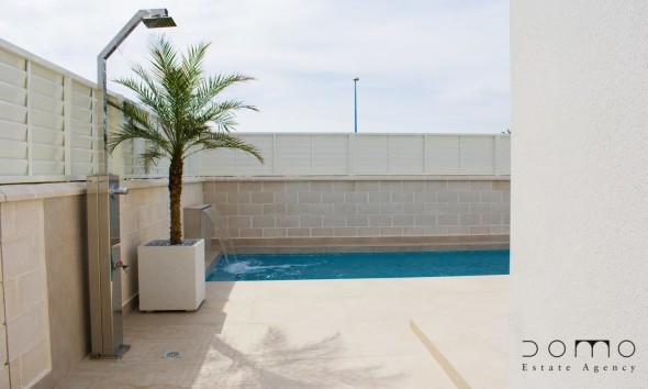 Resale - Villa - Vera Playa