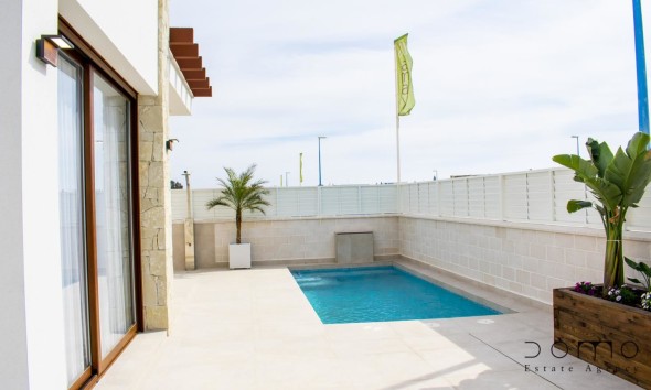 Resale - Villa - Vera Playa