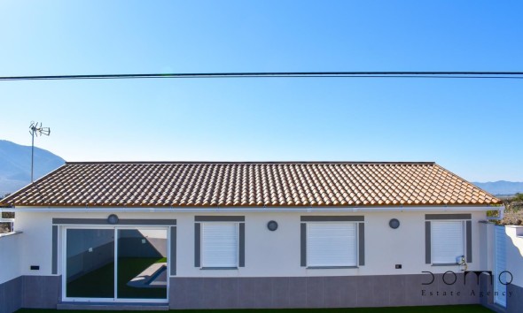 Resale - Villa / Semi-detached Villa - Puerto Lumbreras