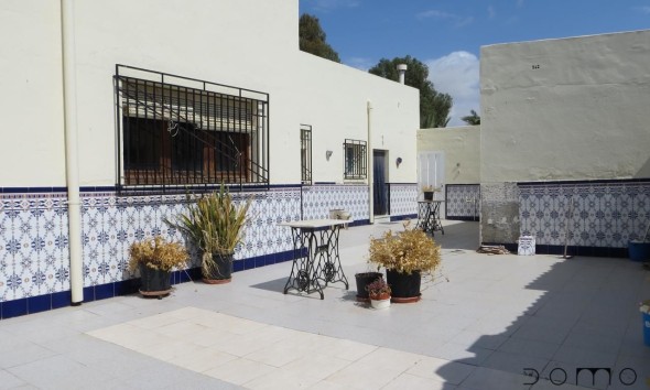 Resale - Villa - Turre