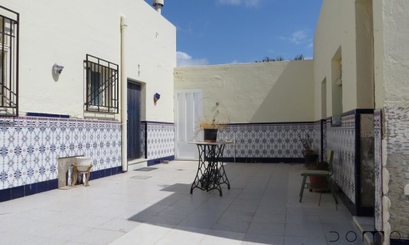 Resale - Villa - Turre