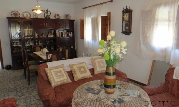 Resale - Villa - Turre