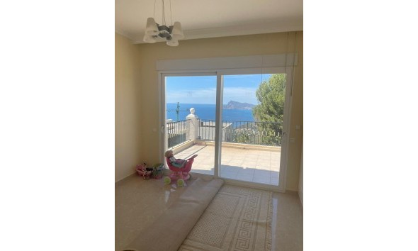 Nouvelle construction - Villa / Jumelée - Altea