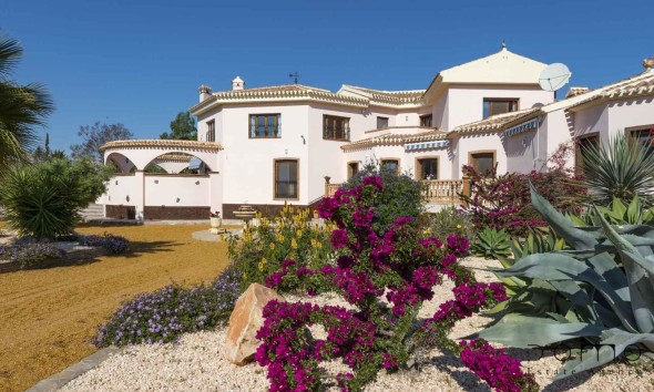 Resale - Villa - Turre