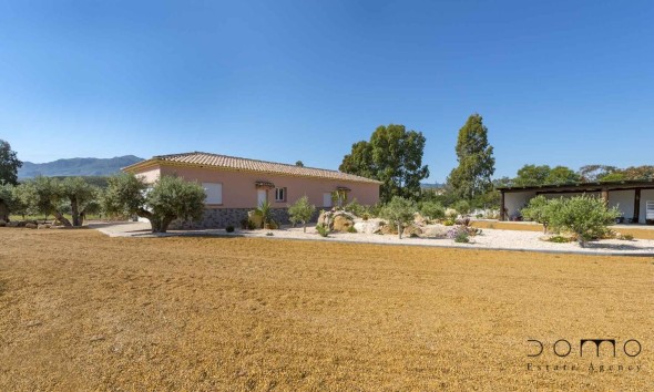 Resale - Villa - Turre