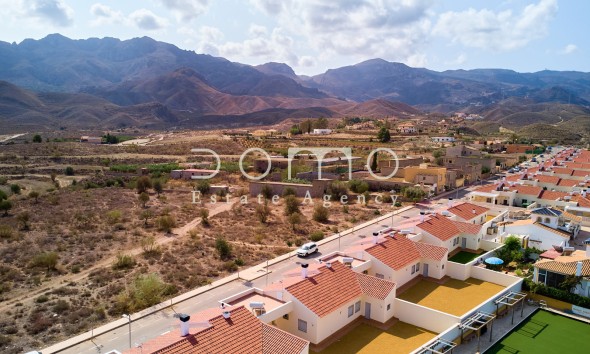 Long Term Rental - Villa / Semi-detached Villa - Turre