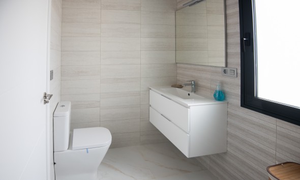 Nouvelle construction - Maison individuelle - Pinar de Campoverde