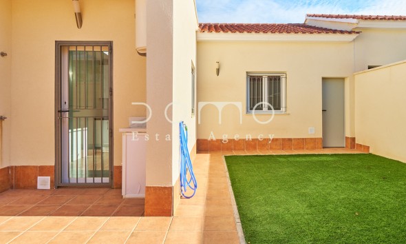 Long Term Rental - Villa / Semi-detached Villa - Turre