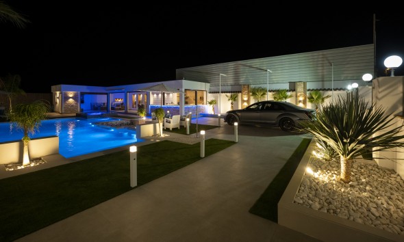 Nouvelle construction - Villa / Jumelée - Jerónimo y Avileses