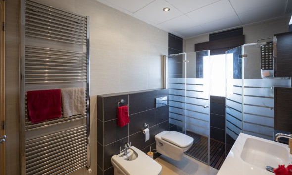 Nouvelle construction - Villa / Jumelée - Jerónimo y Avileses