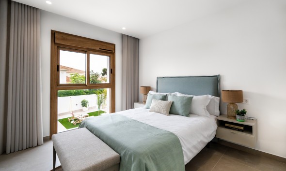 Obra nueva - Villa / Chalet - Orihuela Costa