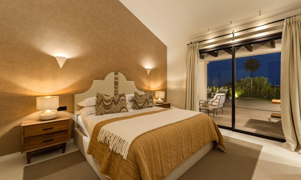 Neue Gebäude - Villa / Doppelhaushälfte - Marbella