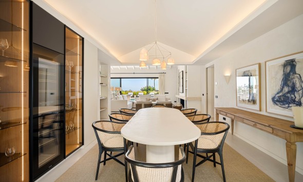 Neue Gebäude - Villa / Doppelhaushälfte - Marbella