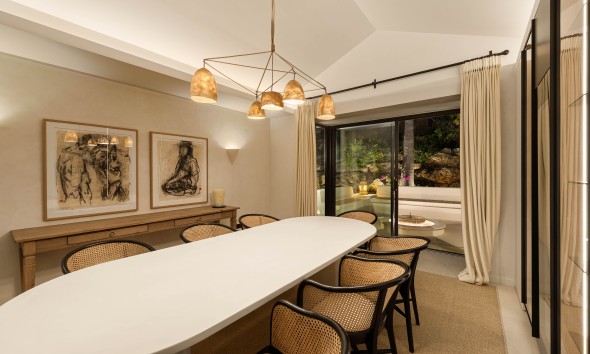 Neue Gebäude - Villa / Doppelhaushälfte - Marbella