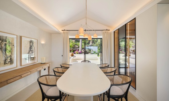 Neue Gebäude - Villa / Doppelhaushälfte - Marbella