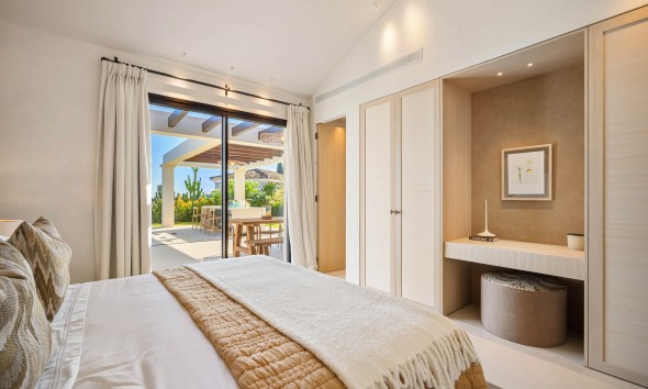 Neue Gebäude - Villa / Doppelhaushälfte - Marbella