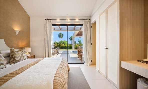 Neue Gebäude - Villa / Doppelhaushälfte - Marbella