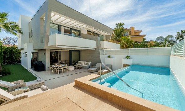 Obra nueva - Villa / Chalet - Marbella