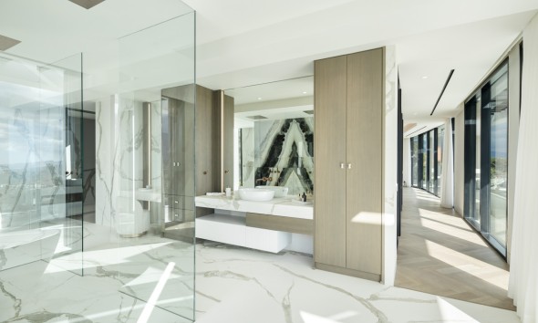 Neue Gebäude - Villa / Doppelhaushälfte - El Madroñal