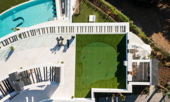 Neue Gebäude - Villa / Doppelhaushälfte - El Madroñal