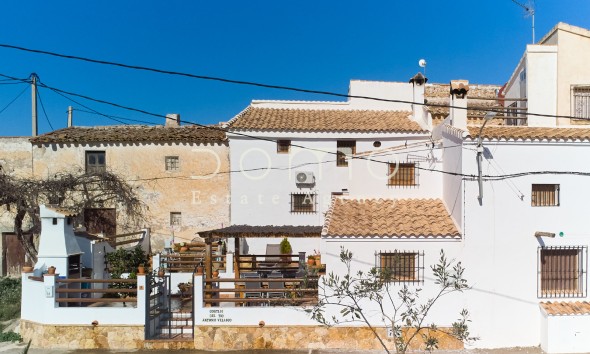 Resale - Villa / Semi-detached Villa - Sorbas - La Mela