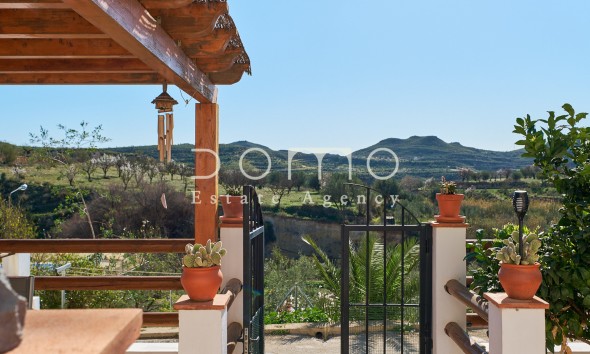 Resale - Villa / Semi-detached Villa - Sorbas - La Mela