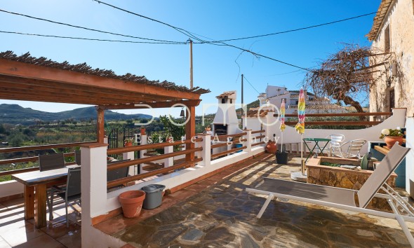 Resale - Villa / Semi-detached Villa - Sorbas - La Mela