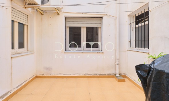 Resale - Apartment / flat - Vera