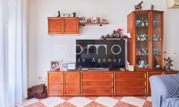 Resale - Apartment / flat - Vera