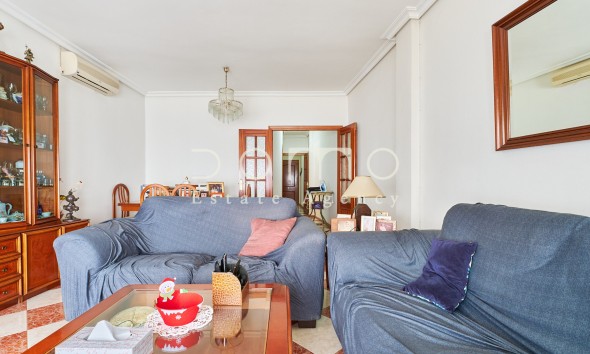 Resale - Apartment / flat - Vera