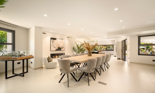 New Build - Villa / Semi-detached Villa - Marbella