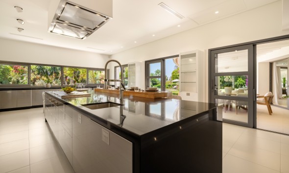 New Build - Villa / Semi-detached Villa - Marbella