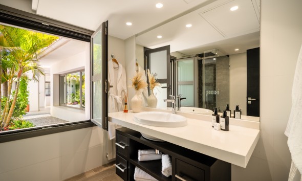 New Build - Villa / Semi-detached Villa - Marbella