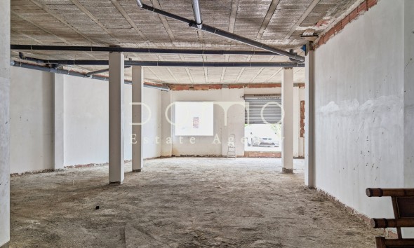 Long Term Rental - Commercial - Turre
