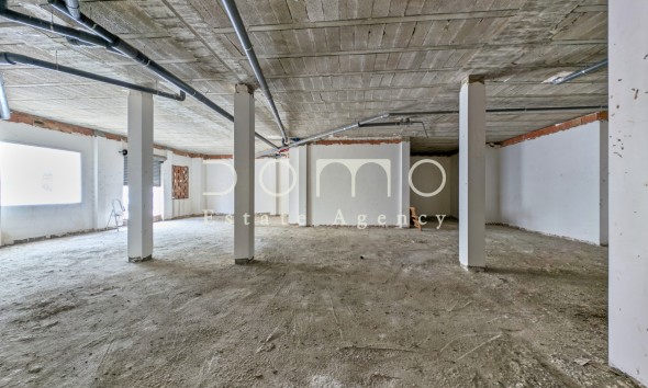 Long Term Rental - Commercial - Turre