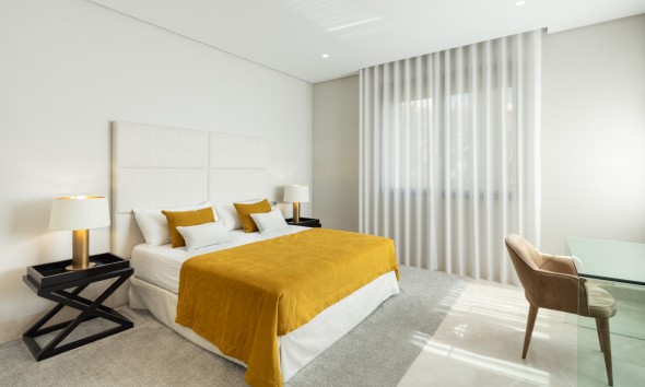 Neue Gebäude - Villa / Doppelhaushälfte - Benahavís