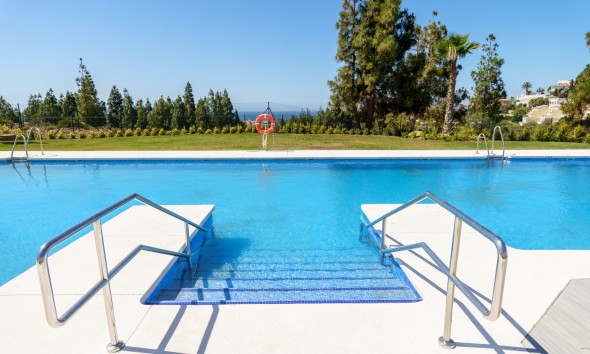 Neue Gebäude - Wohnung - Las Lagunas de Mijas