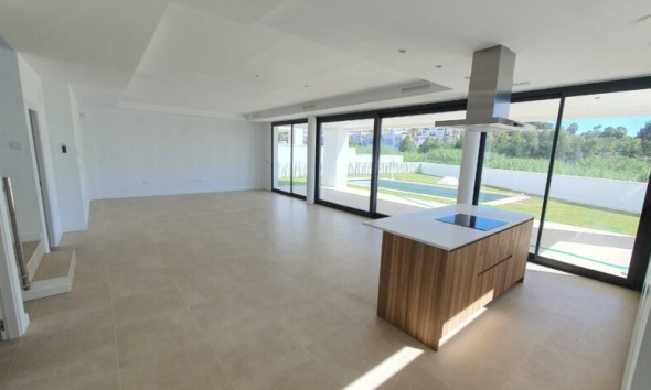 Nouvelle construction - Villa / Jumelée - Manilva