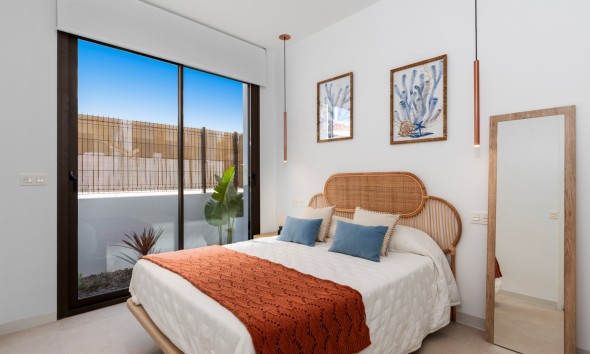 Obra nueva - Unifamiliar - Los Alcázares