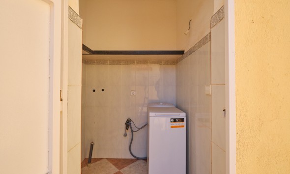 Resale - Villa / Semi-detached Villa - Turre