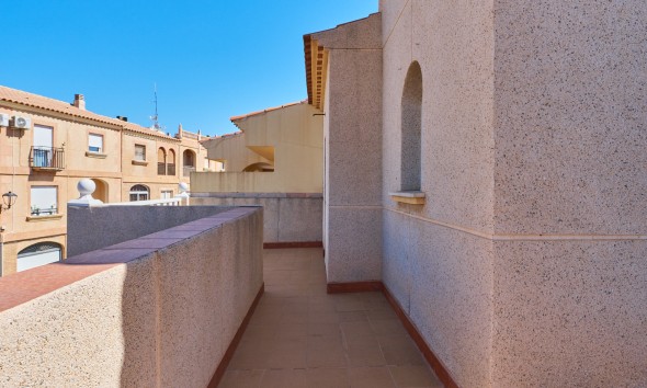 Resale - Villa / Semi-detached Villa - Turre