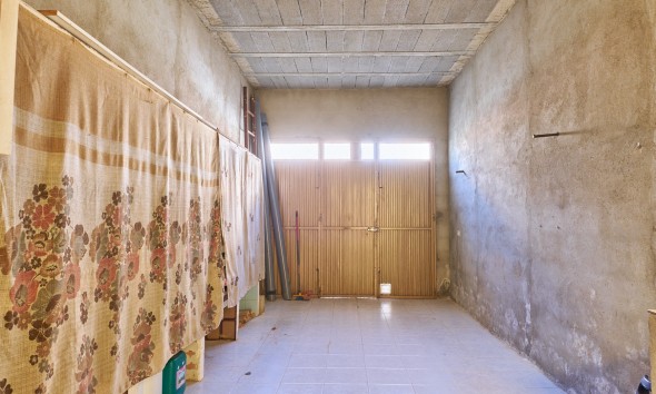 Resale - Villa / Semi-detached Villa - Turre